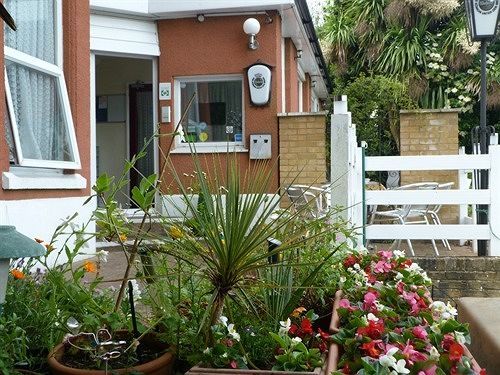 Oaklands House - Adults Only 호텔 Brading 외부 사진