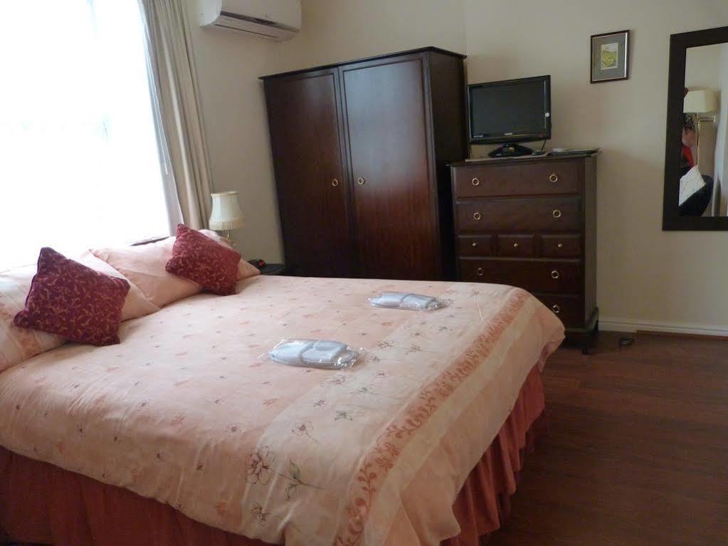 Oaklands House - Adults Only 호텔 Brading 외부 사진